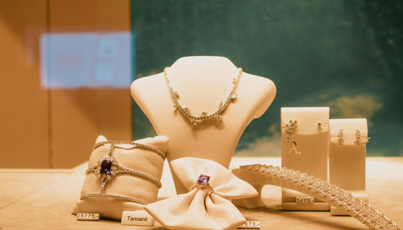 Goldfinger: the most beautiful jewelry store in St. Maarten